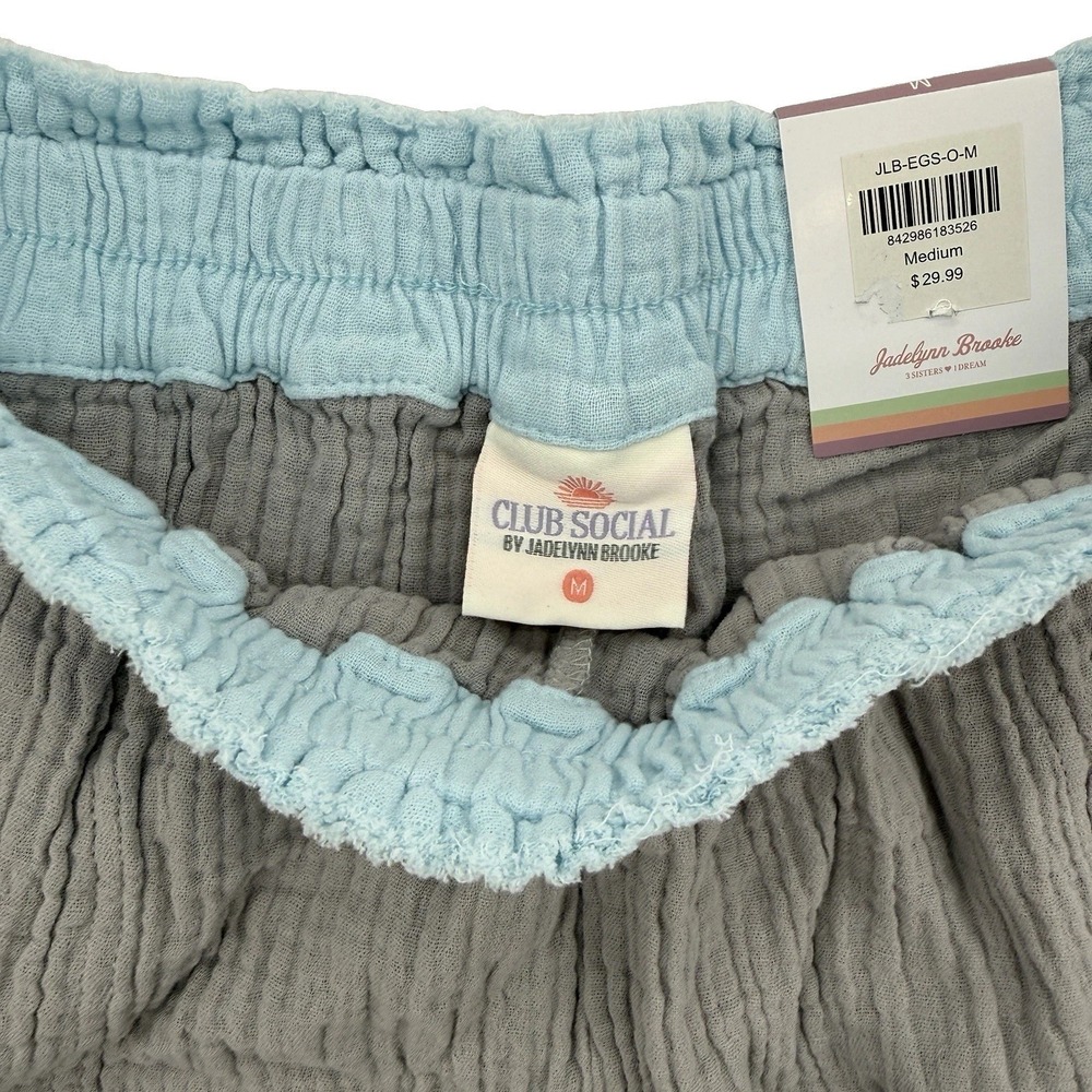 Jadelynn Brooke Club Social NWT Women Shorts Size M Gray Lt Blue Pull On Short - Picture 2 of 4